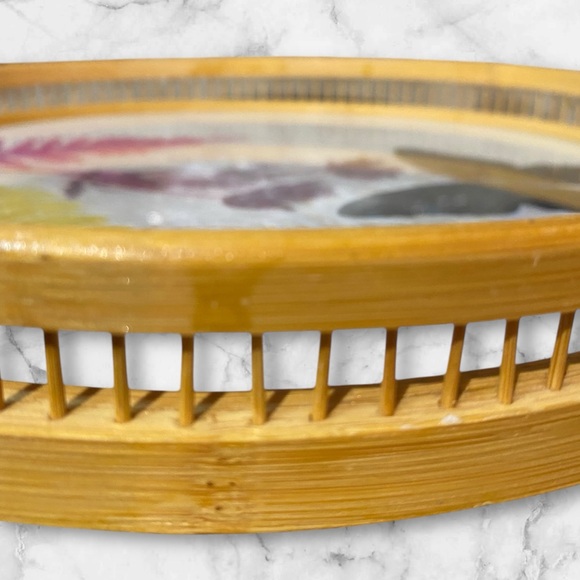 Made
In Taiwan like
New
Glass bamboo tray - Picture 3 of 6